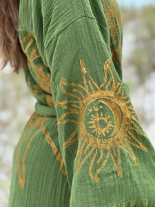 Sol y Luna Kimono-Robe-Verde, Ropa de salón