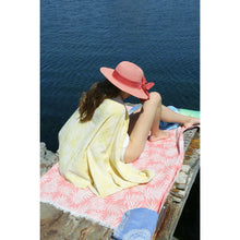 Load image into Gallery viewer, Leaf Sand Resistant Turkish Beach Towel, Throw, Shawl
