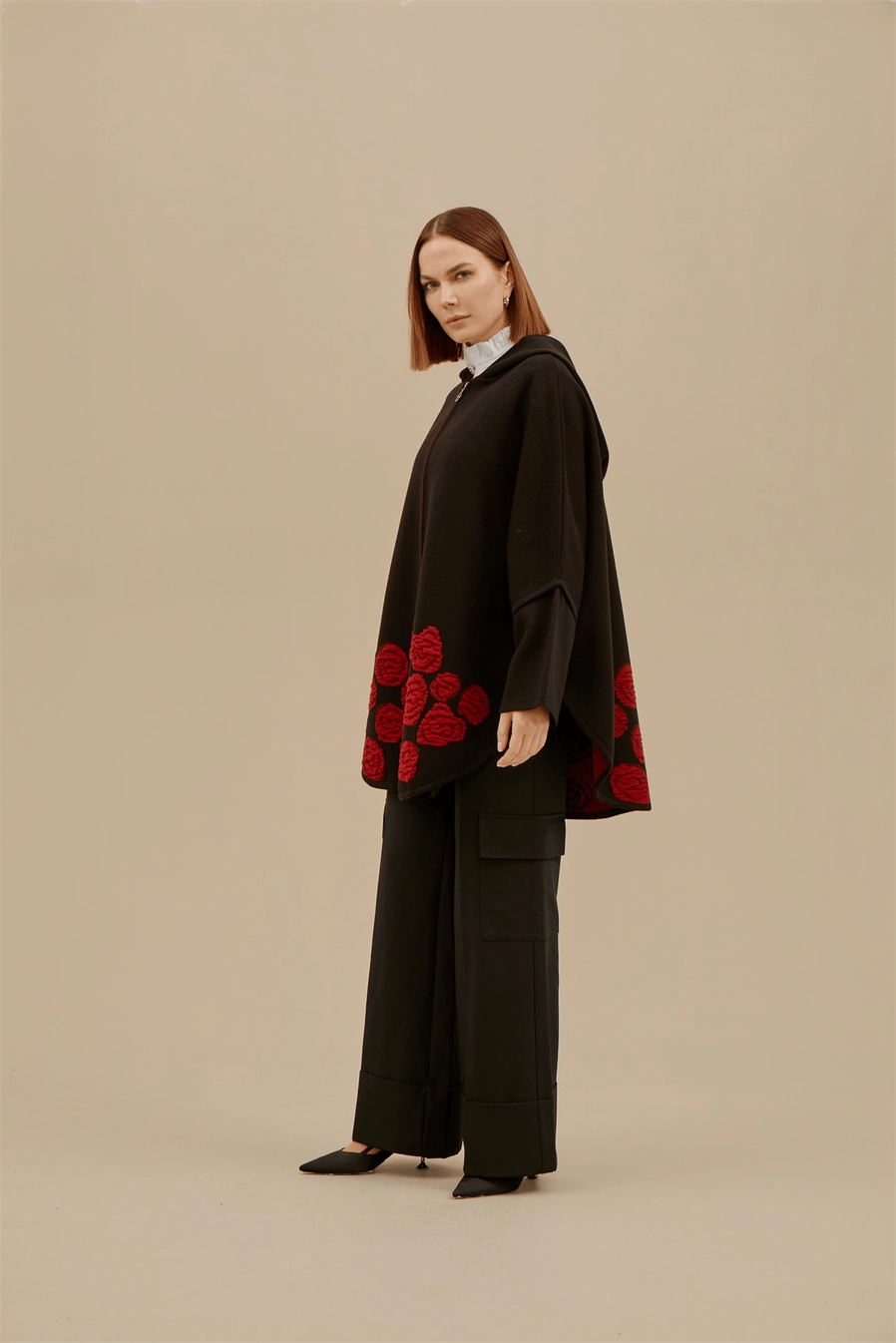 Luxurious Soft Knitted Black/Flower Cardigan Jacket