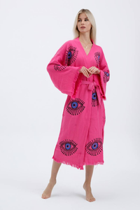 Kimono rosa de mal de ojo