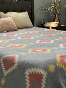 Native Crinkled Muslin Bed Blanket Queen/King