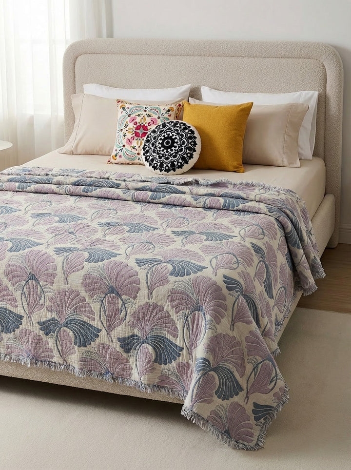 Nature's Hug Muslin Quilt / Comforter / Bedspread Lilac