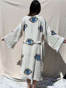 Ojo azul con pestañas Kimono Robe, ropa de salón, ropa de playa, mal de ojo