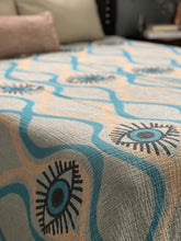Load image into Gallery viewer, Eye Crinkled Muslin Bed Blanket King/Queen
