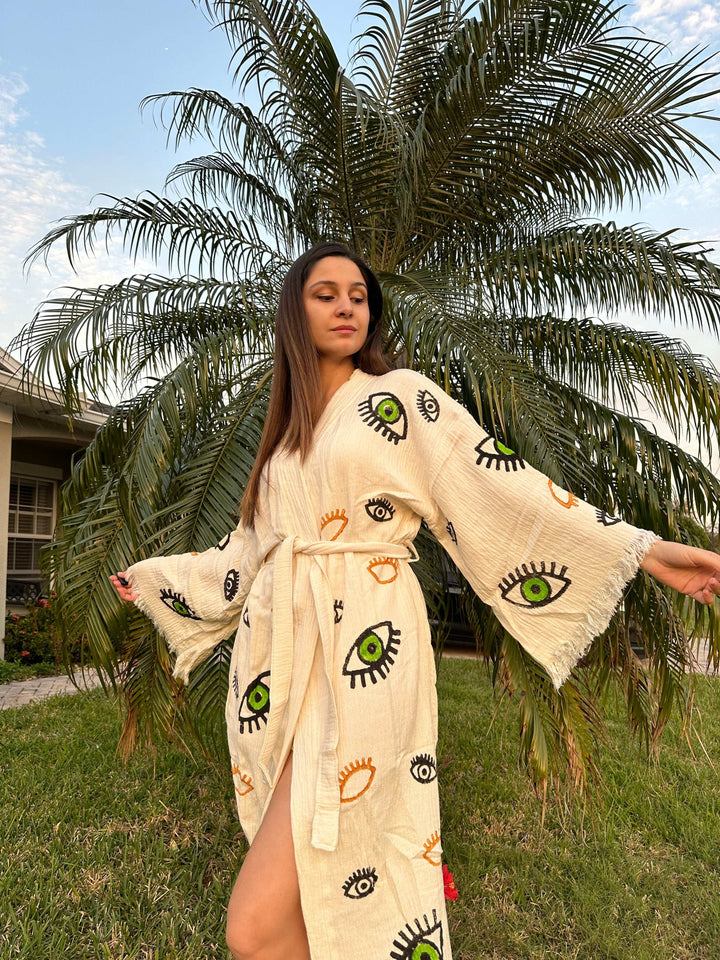 Green Eyes Kimono Robe