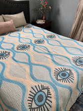 Load image into Gallery viewer, Eye Crinkled Muslin Bed Blanket King/Queen
