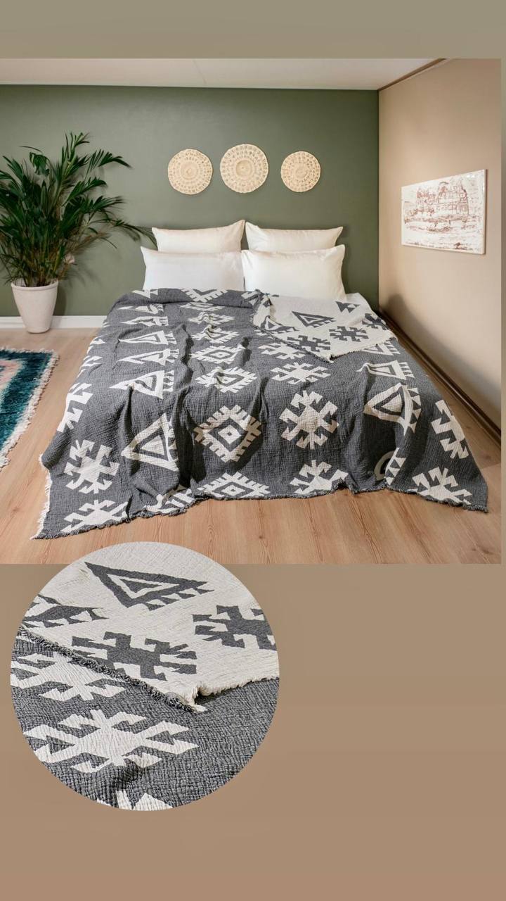 Mother Earth Crinkled Muslin Bed Blanket Queen/King