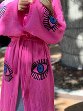 Cargar imagen en el visor de la galería, XL Pink Evil Eye Kimono

