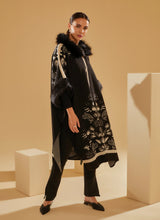 Load image into Gallery viewer, Luxurious Black with Faux Fur Detailed Poncho

