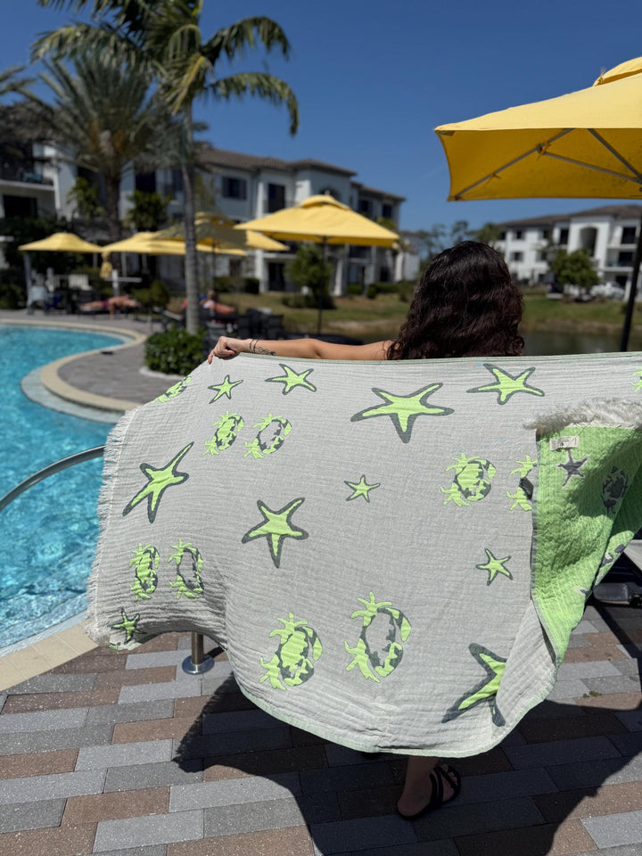 Peshtemal Turkish Towel – Starfish & Crab Design