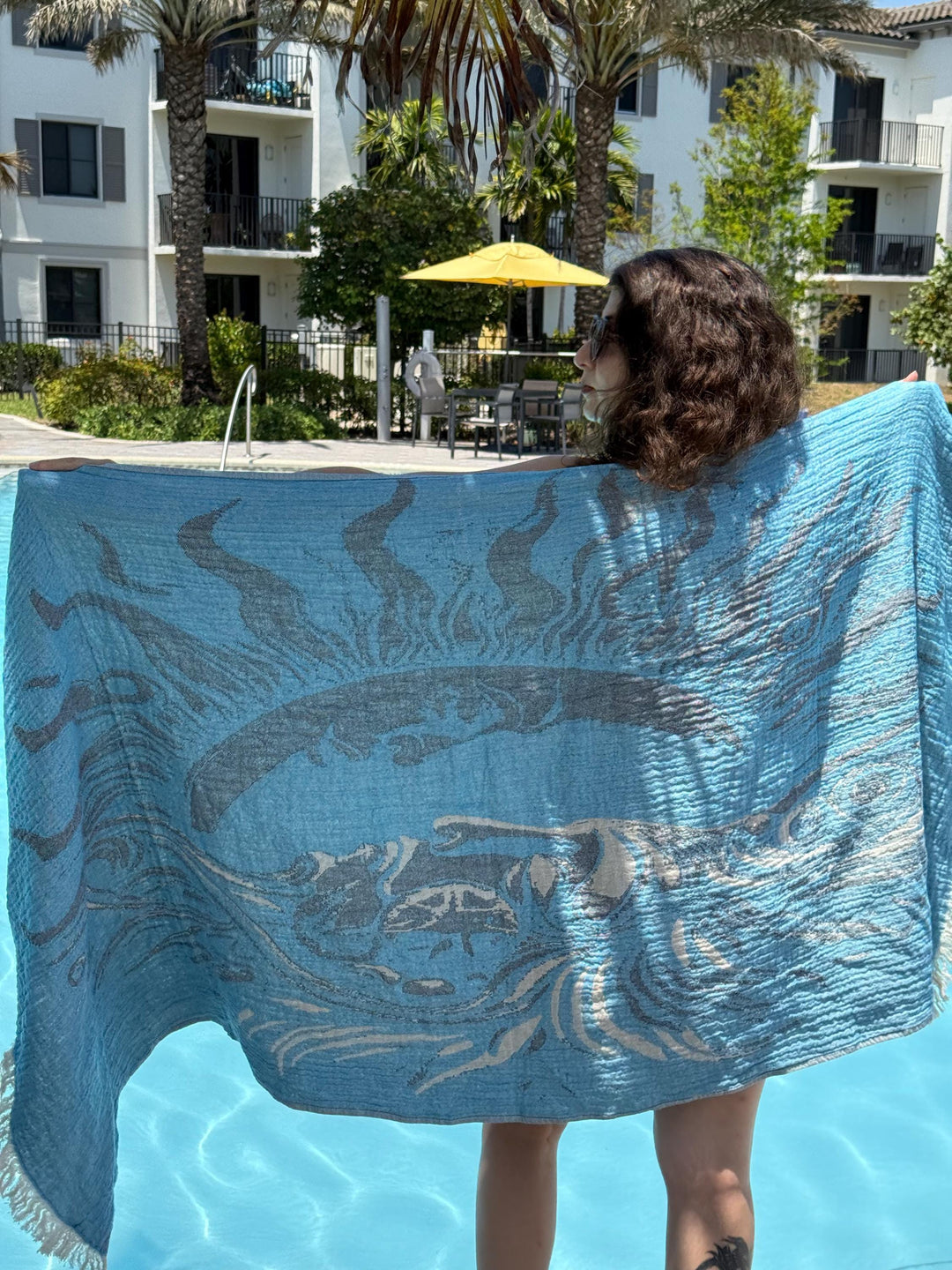 Sun Face Turkish Beach Towel – Reversible, Sand-Repellent