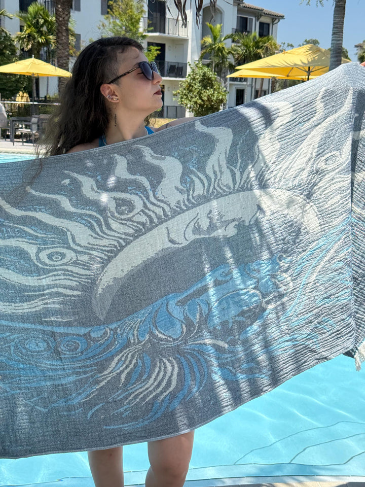 Sun Face Turkish Beach Towel – Reversible, Sand-Repellent