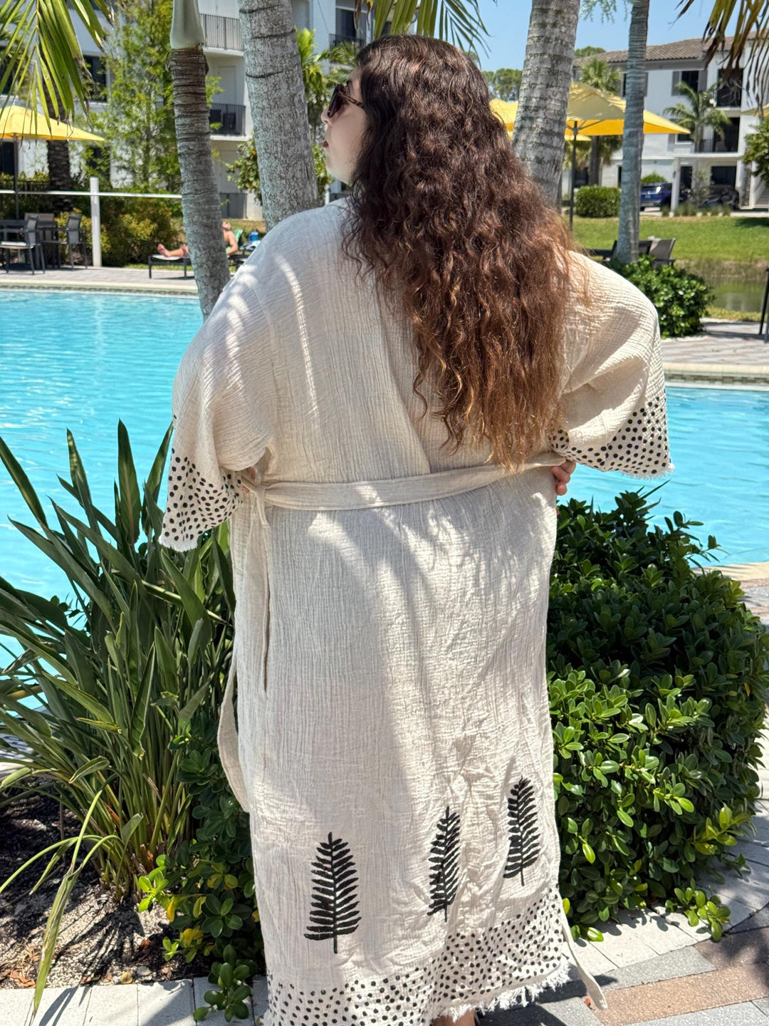 Kimono de muselina bohemio con hojas – Ligero
