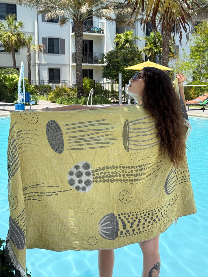 Jellyfish Reversible Turkish Beach Towel –  Quick Drying