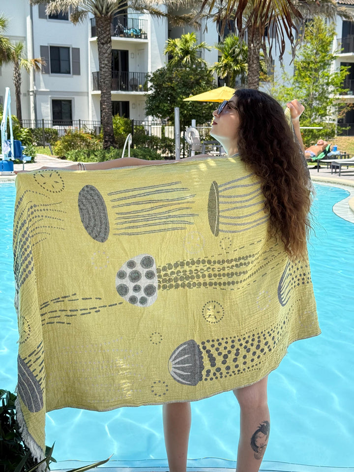 Jellyfish Reversible Turkish Beach Towel –  Quick Drying
