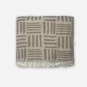 brush sand throw