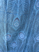 Load image into Gallery viewer, Peacock Design Turkish Towel, Lap Throw, Baby Blanket
