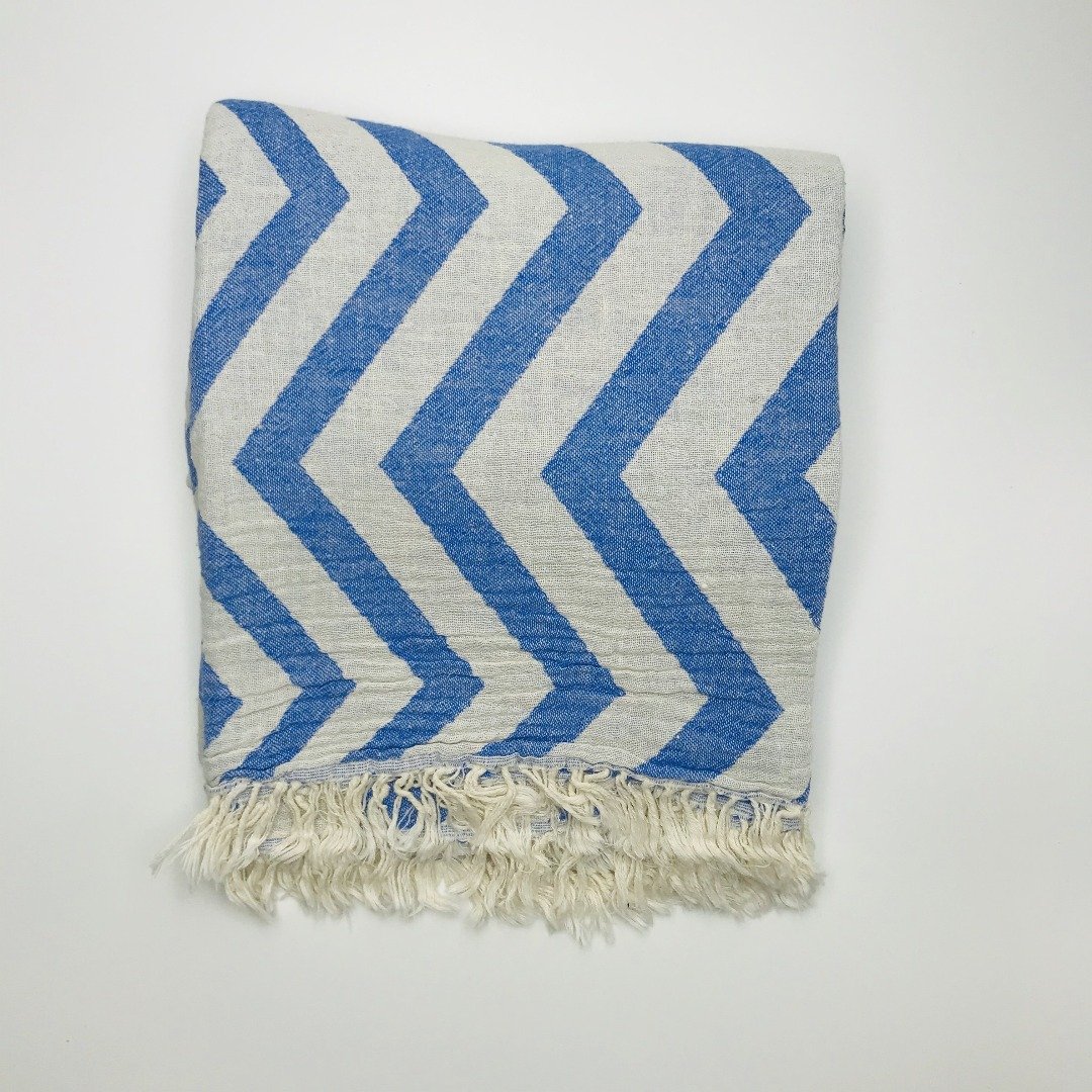zizag. blue folded